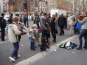 La violoniste des rue fascine les enfants ...